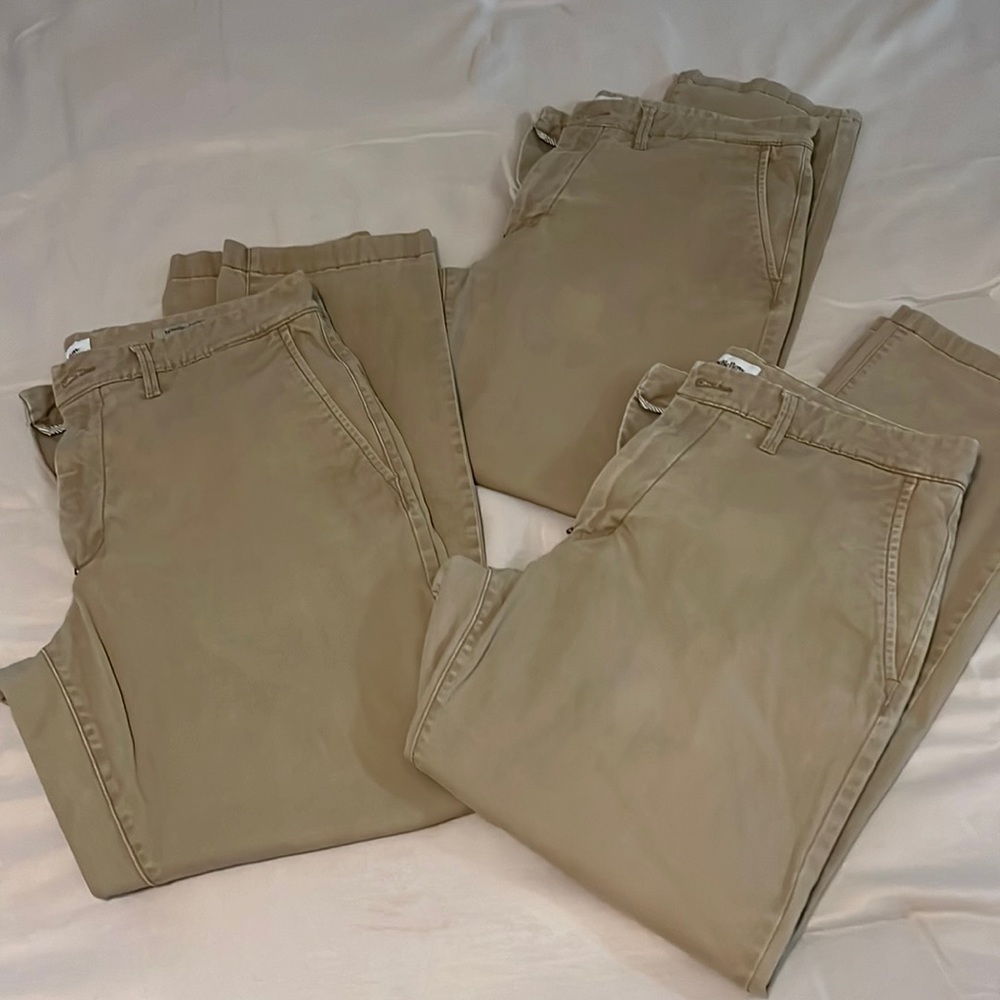 3 pair khaki athletic fit 32x30